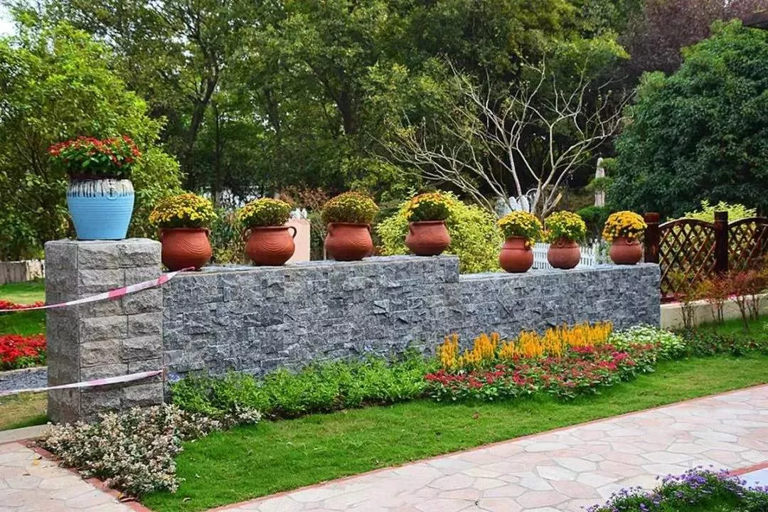 城市的園林景觀咊道路綠化養護(hu)怎麼做更好？