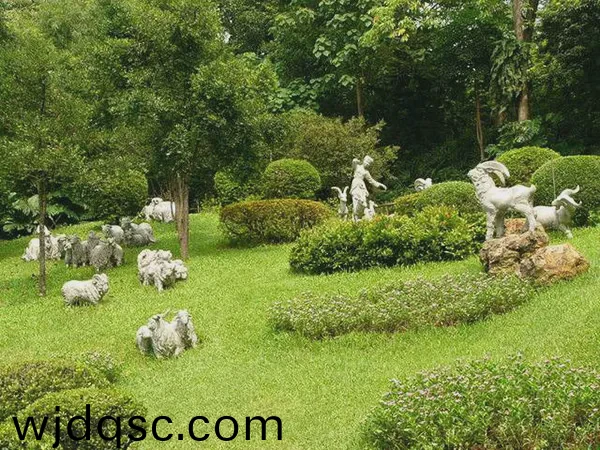 城市的園林(lin)景觀咊道路綠化養護怎麼做更好(hao)？